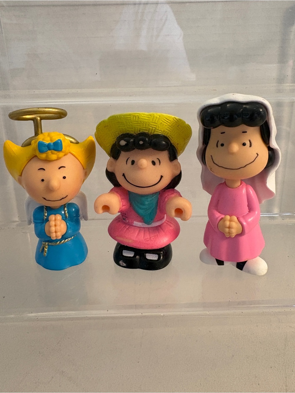 Peanuts Charlie Brown Friends Set - Pink, Blue, Yellow Figures